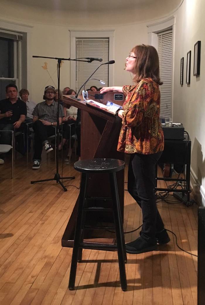 Maryfrances Wagner performing a poetry reading